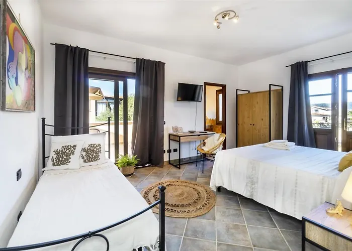 La Maison D'anna Maria - Lt - Pms Casevacanze Homestay Olbia